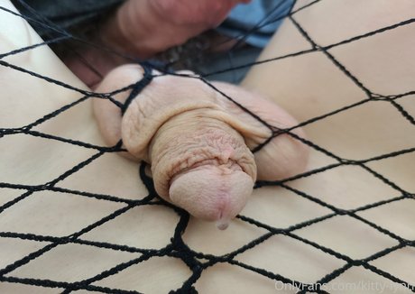 Kitty Lynn model adult images