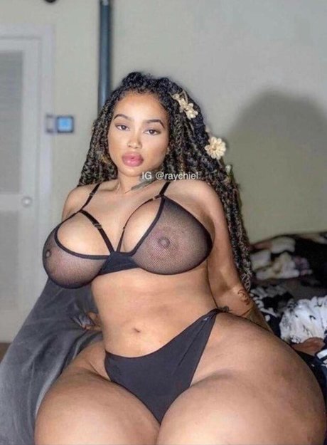 Raychiel model nudes pics