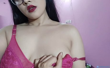 YogawithTaz model perfect photo