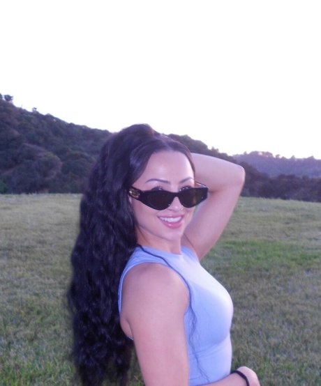 Kat Corrao star naked img