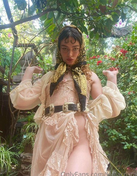 floraauclair sex actress image