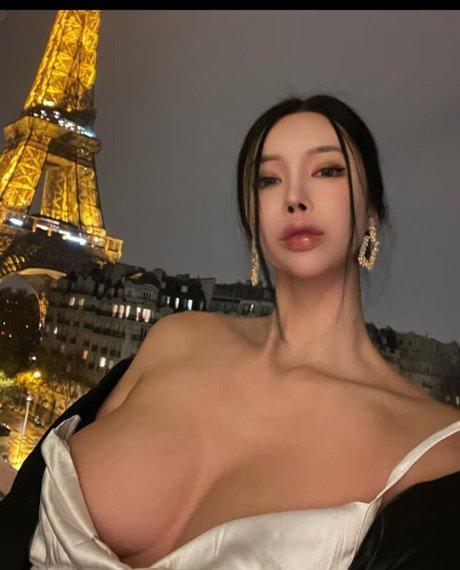 Baek Si Young perfect star pic