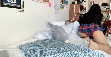 ehmbies nude star pictures