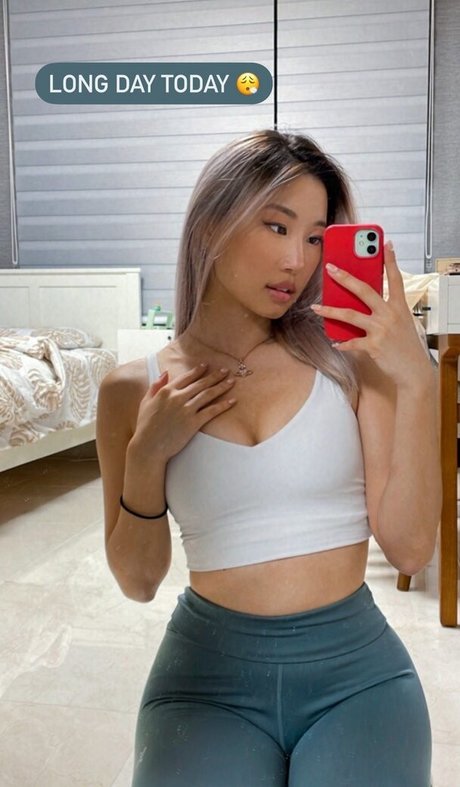 Seolahh model sexy pics