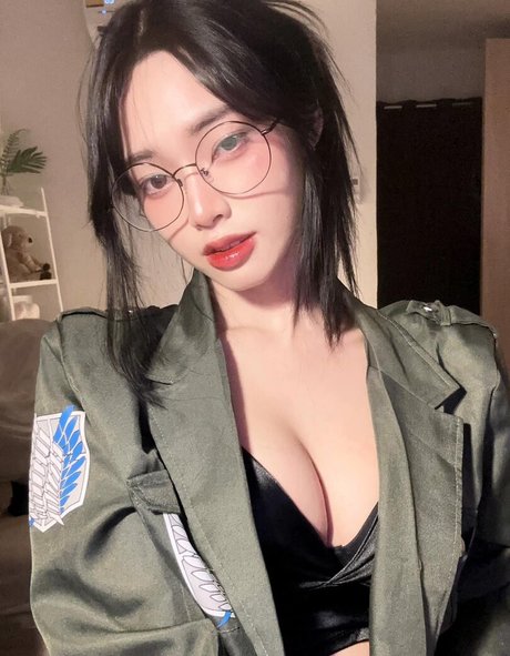 mirachi s pornstar nudes pictures