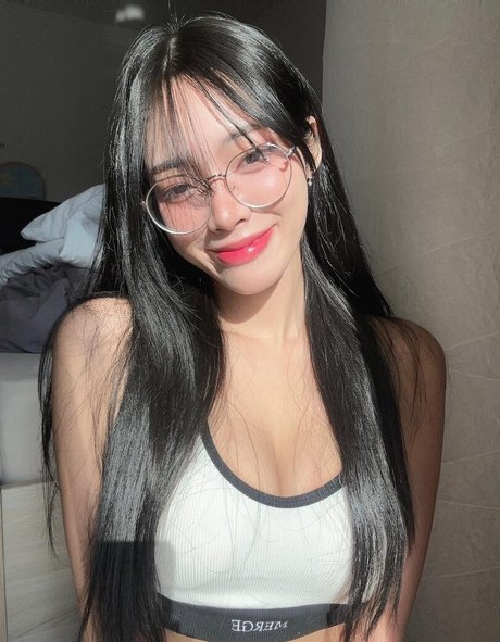 mirachi s high quality model pic