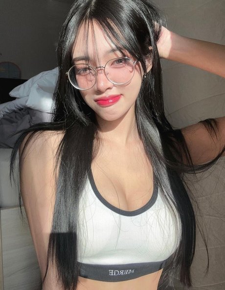 mirachi s nude pornstar pic