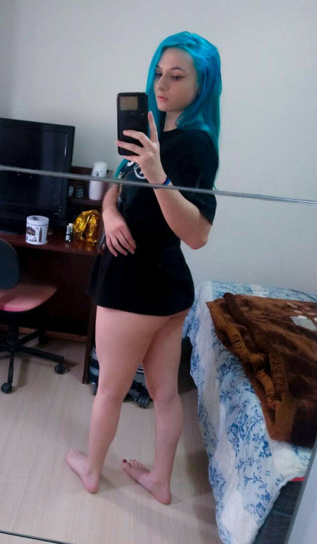 Ana Karolina Eisen model exclusive image