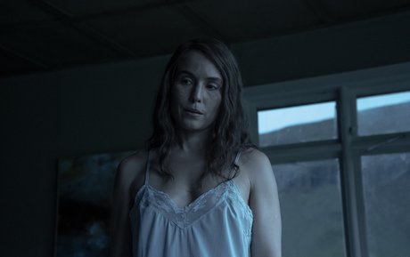 Noomi Rapace pretty model pictures