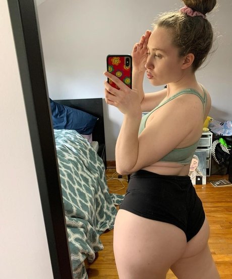 Alyssa Cleversey pornstar adult image