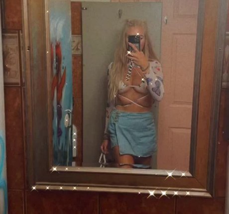 Ellismae star nude picture