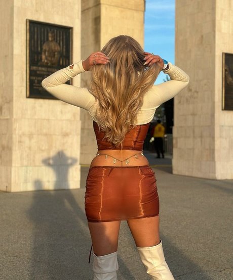 Ellismae xxx star pictures