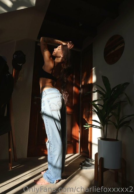 charliefoxxxxx2 pornstar hot images
