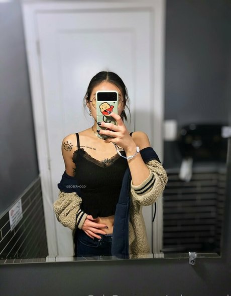 sobermood nude model pics