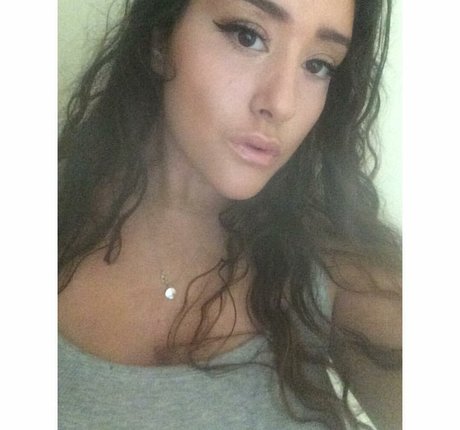 Olivia Hailey perfect actress photos