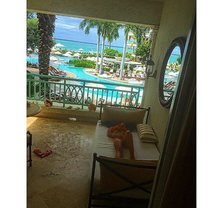 Olivia Hailey model gallery