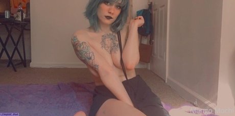 maeeparfait model pornographic photo