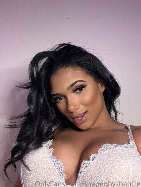 shapedbyshanice model xxx image