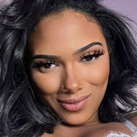 shapedbyshanice pornstar hd pic