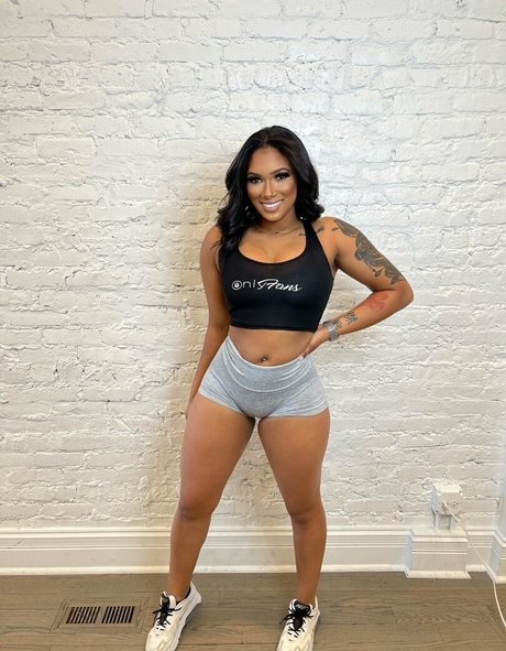 shapedbyshanice nudes star archive