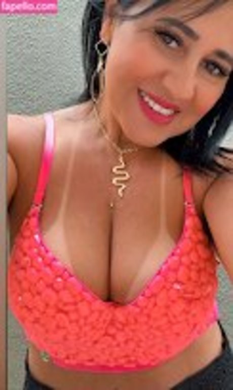 Mara Prado model free picture