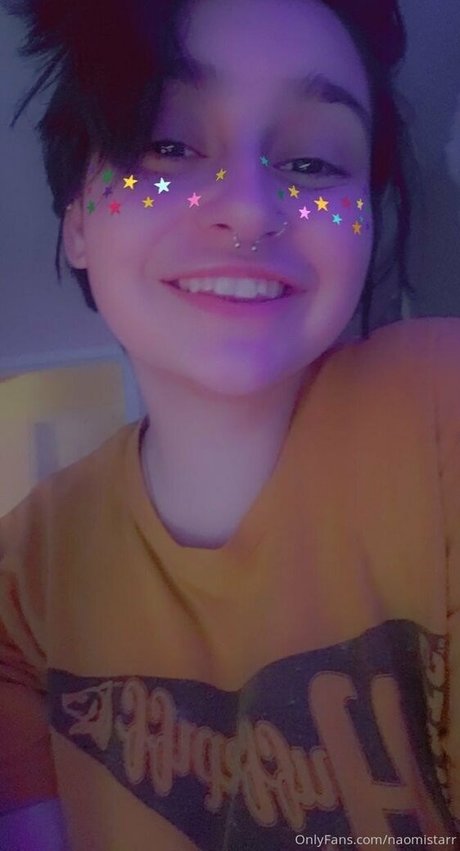 naomistarr model beautiful photo