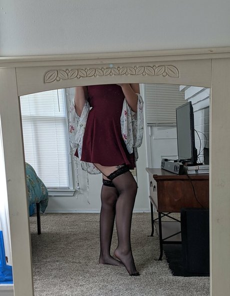 naomistarr nude model galleries