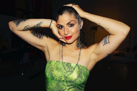 Krewella xxx pornstar galleries