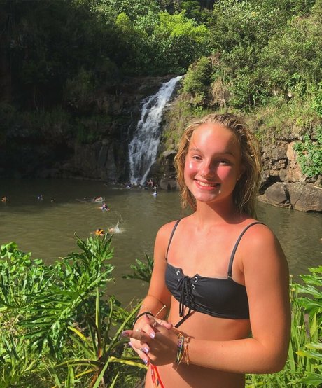 police officer onlyfans exclusive picture