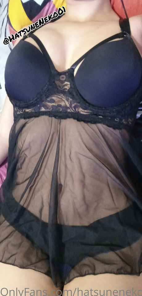 Hatsuneneko01 star adult gallery