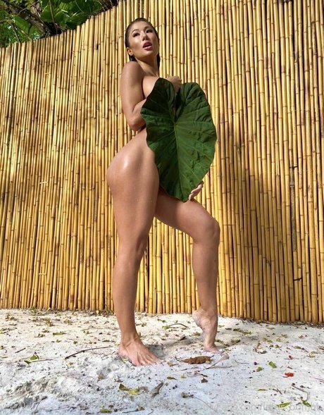 Lotus Bombb pornstar art img