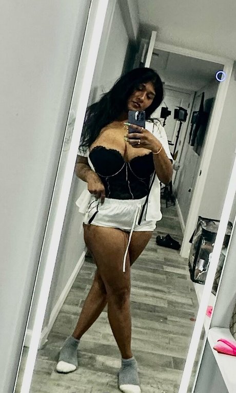 zeenath model adult images