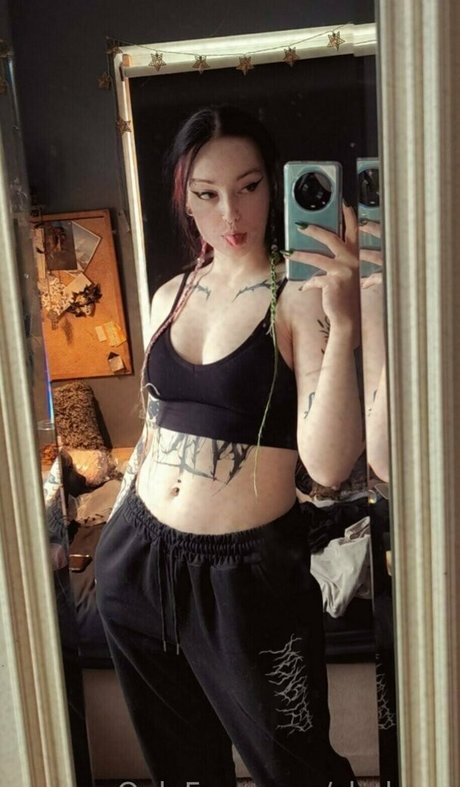 shakyxx pornstar nude image