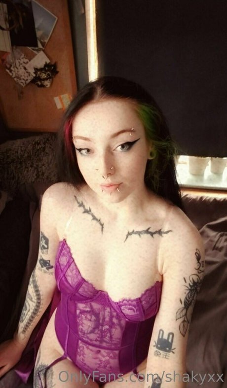 shakyxx hot star pictures