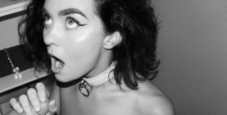 Savannahextrasmall exclusive actress images