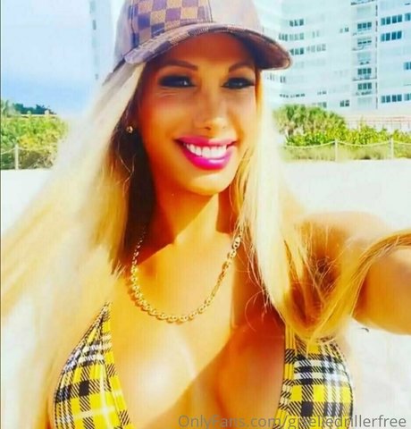 giselledrillerfree model naked gallery