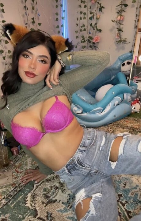 corneliusthecat hot star photo