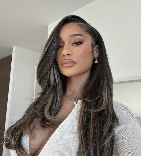 Donna Lamarque nice pornstar picture