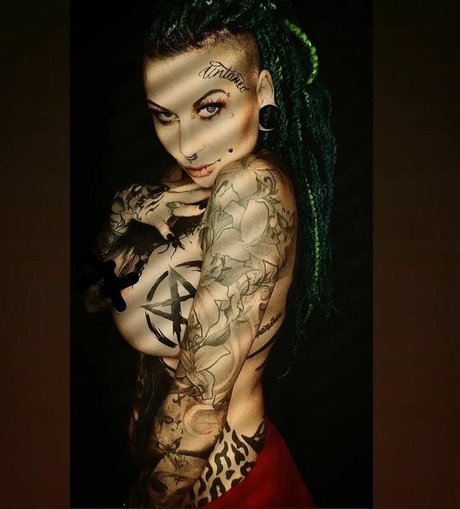 Pixta nude model gallery