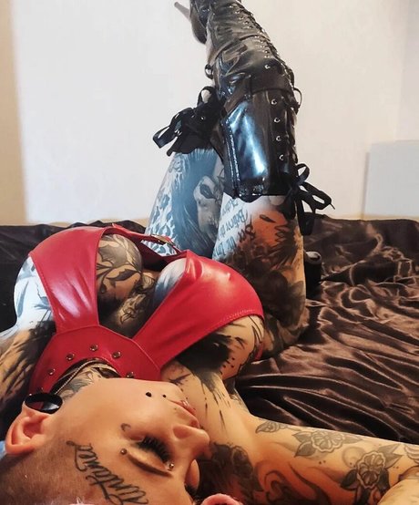 Pixta model sexy photo