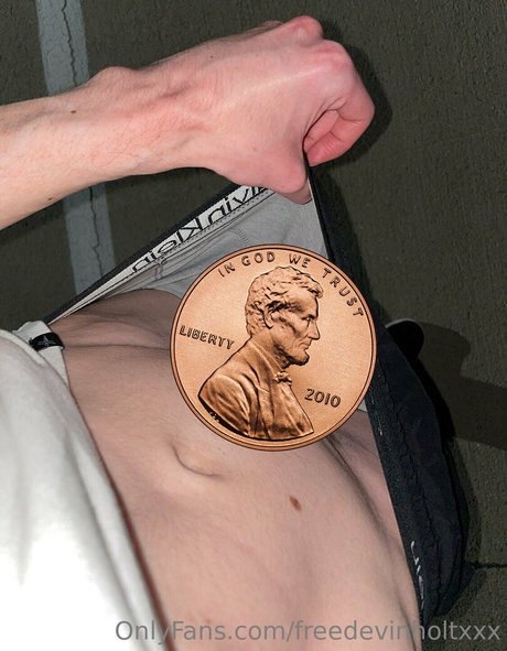 freedevinholtxxx adult model image