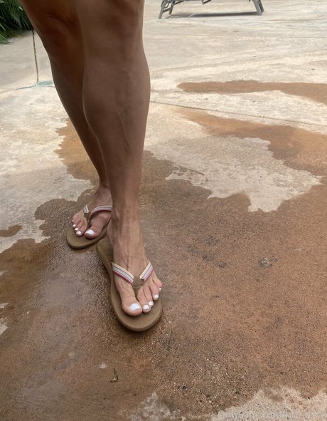 kendra heaux exclusive actress photos