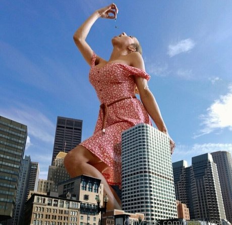 qsladygiant erotic star archive