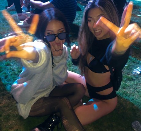 Maru Lee top model archive