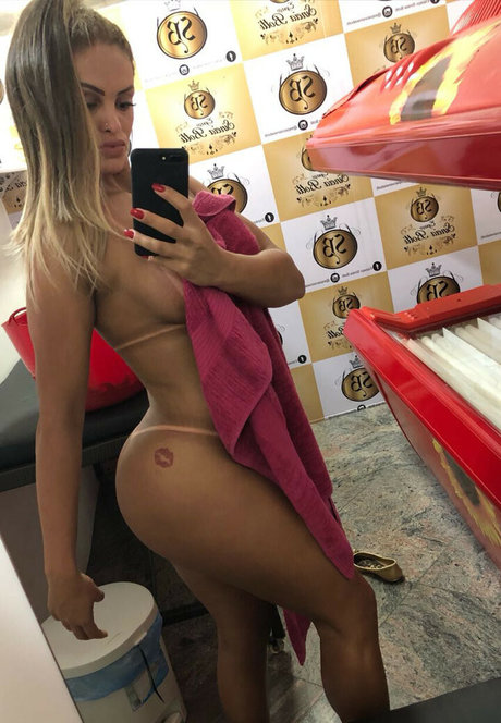 Amanda Medeiros nudes actress photos