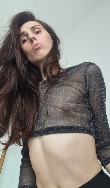 Bambi Hou pornstar sexy img