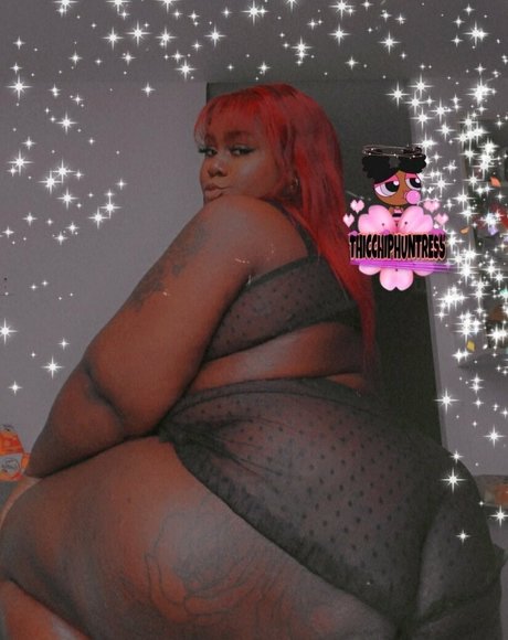thiccmochahips sex model pictures