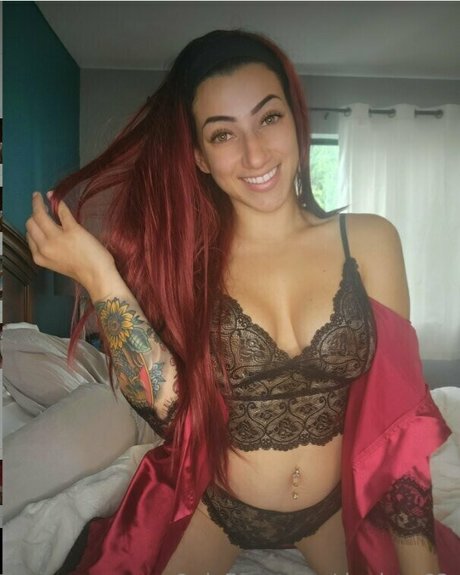 daphne63 pretty actress pic