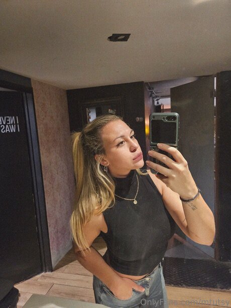 mtutsy sexy pornstar img