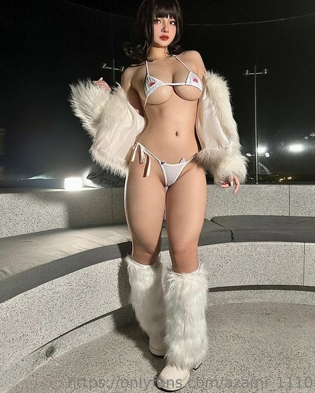 azami 1110 model adult photos